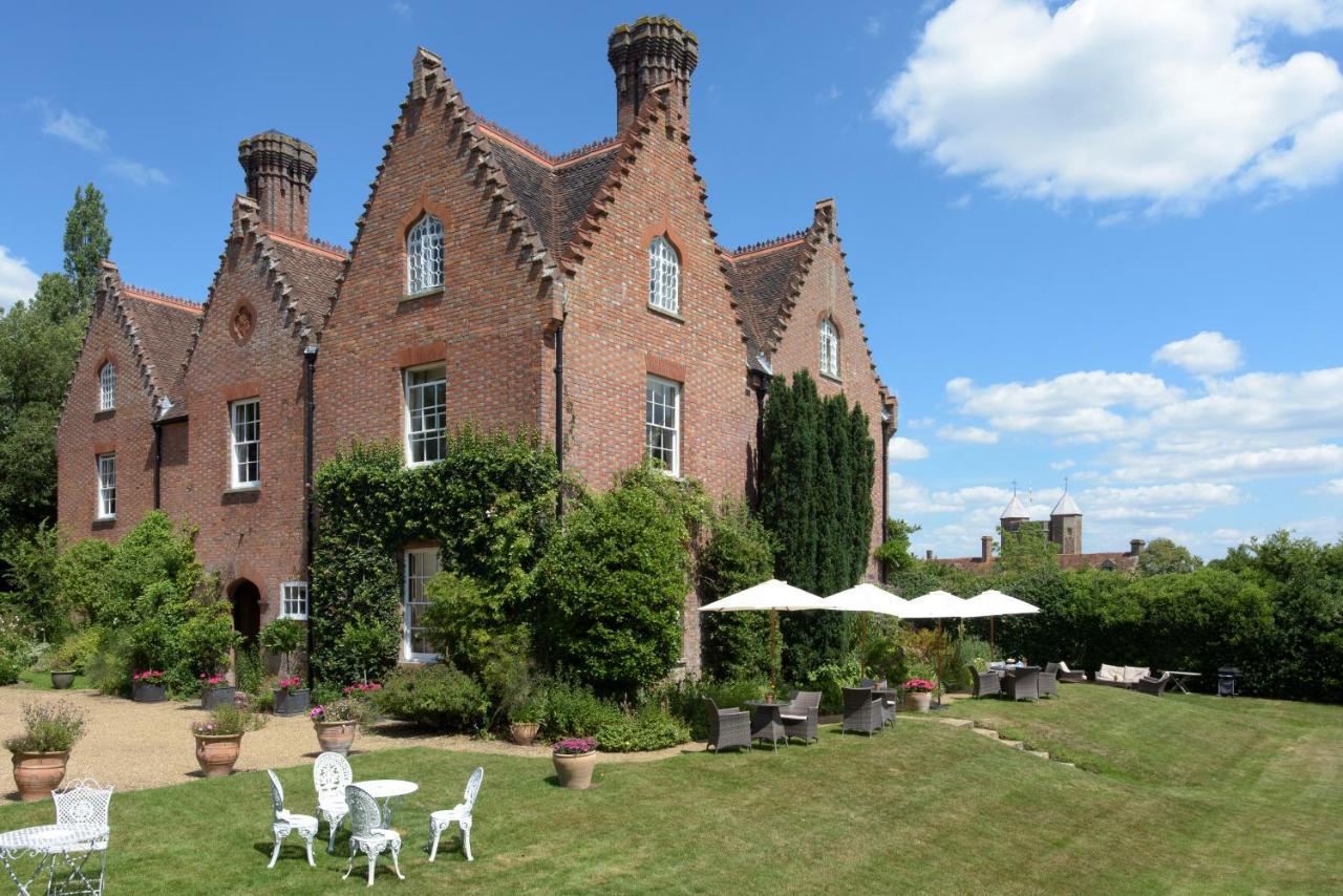 Sissinghurst Castle Farmhouse Exterior photo