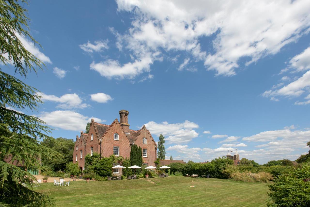Sissinghurst Castle Farmhouse Exterior photo